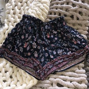 💜❤️ Hollister Summer Shorts ❤️💜